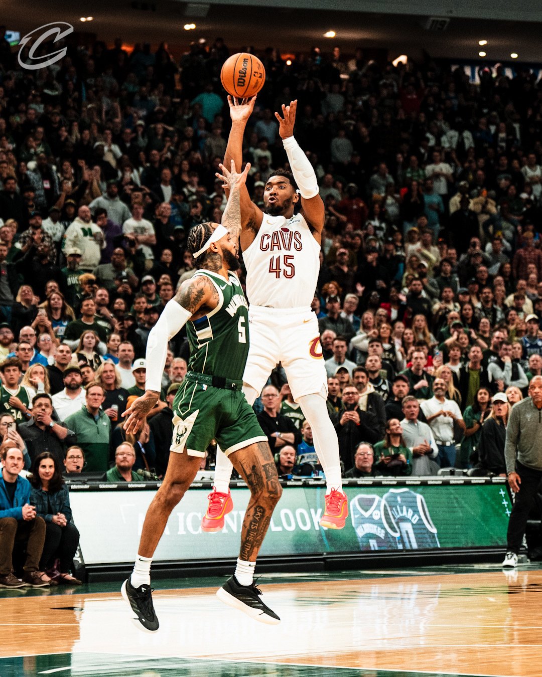 包含德罗巴连续十五场比赛得分超过败北，美国队挑战极限！的词条